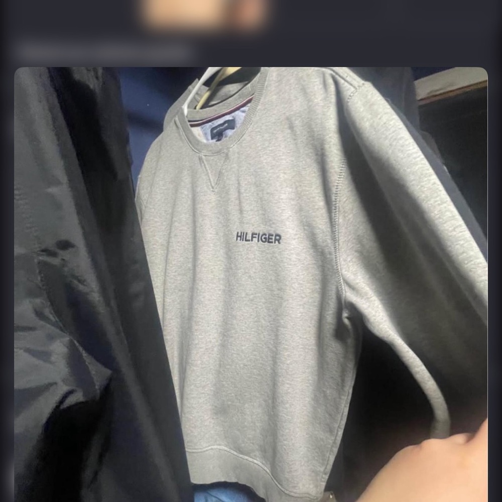 Tommy Hilfiger Gray Crewneck Sweater